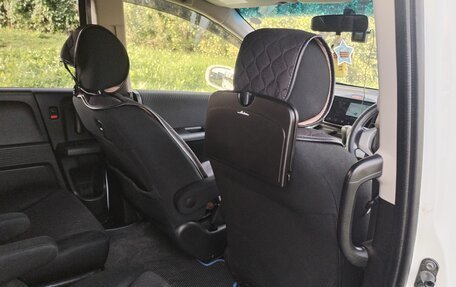 Honda Freed I, 2013 год, 1 300 000 рублей, 26 фотография
