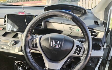 Honda Freed I, 2013 год, 1 300 000 рублей, 29 фотография
