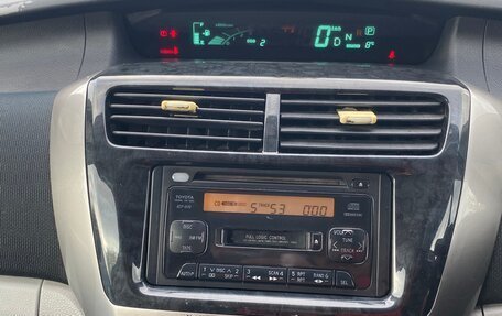 Toyota Opa I рестайлинг, 2002 год, 375 000 рублей, 24 фотография