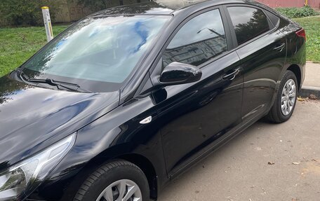 Hyundai Solaris II рестайлинг, 2021 год, 1 443 000 рублей, 9 фотография