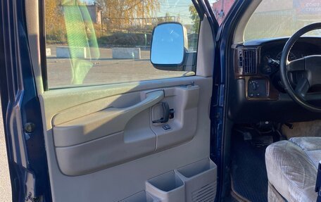 Chevrolet Express II, 2003 год, 1 995 000 рублей, 18 фотография