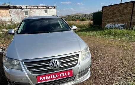 Volkswagen Passat B7, 2010 год, 850 000 рублей, 1 фотография