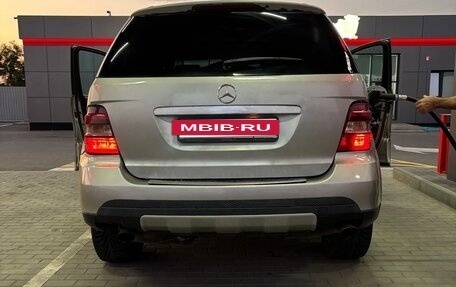 Mercedes-Benz M-Класс, 2005 год, 920 000 рублей, 4 фотография