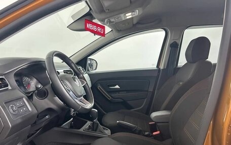 Renault Duster, 2021 год, 1 800 000 рублей, 10 фотография
