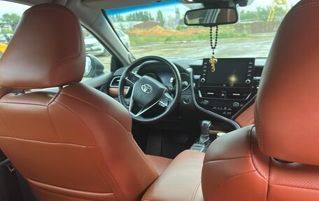 Toyota Camry, 2021 год, 3 810 000 рублей, 12 фотография