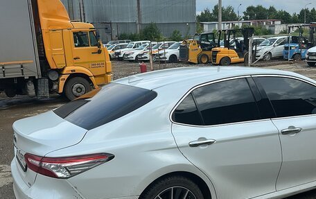 Toyota Camry, 2021 год, 3 810 000 рублей, 7 фотография