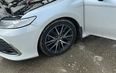 Toyota Camry, 2021 год, 3 810 000 рублей, 21 фотография
