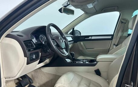 Volkswagen Touareg III, 2010 год, 1 445 000 рублей, 10 фотография