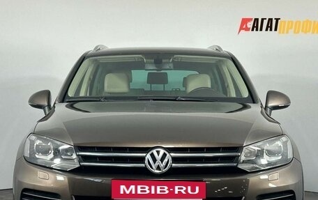 Volkswagen Touareg III, 2010 год, 1 445 000 рублей, 2 фотография