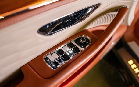Bentley Flying Spur, 2023 год, 27 500 000 рублей, 12 фотография