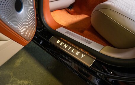 Bentley Flying Spur, 2023 год, 27 500 000 рублей, 18 фотография