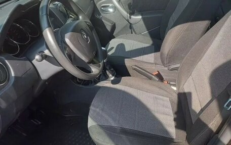 Renault Duster I рестайлинг, 2017 год, 1 470 000 рублей, 4 фотография