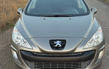 Peugeot 308 II, 2010 год, 570 000 рублей, 2 фотография