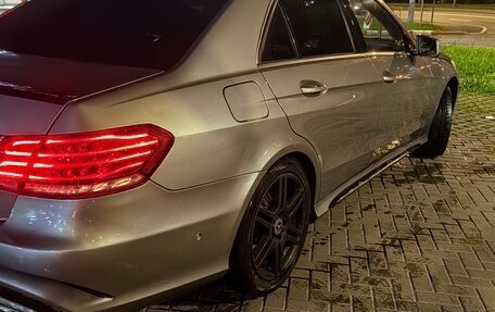 Mercedes-Benz E-Класс, 2013 год, 1 550 000 рублей, 2 фотография