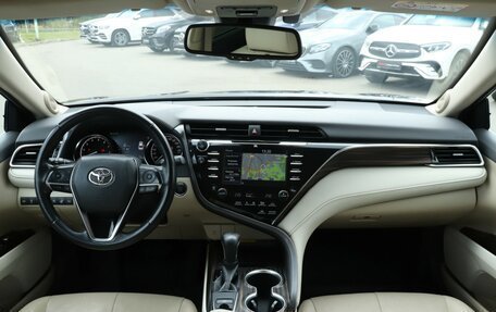 Toyota Camry, 2018 год, 2 740 000 рублей, 11 фотография