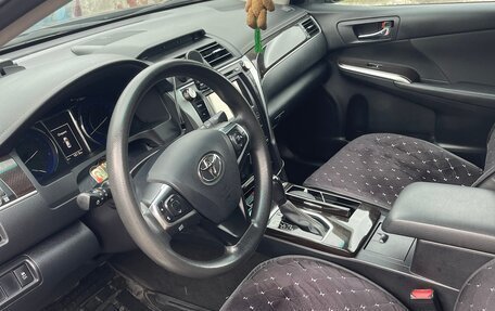 Toyota Camry, 2015 год, 1 890 000 рублей, 6 фотография
