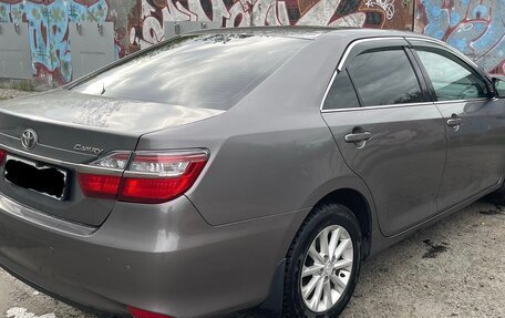 Toyota Camry, 2015 год, 1 890 000 рублей, 3 фотография
