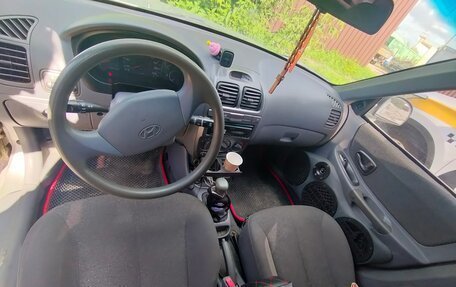 Hyundai Accent II, 2005 год, 500 000 рублей, 11 фотография