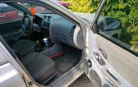 Hyundai Accent II, 2005 год, 500 000 рублей, 13 фотография
