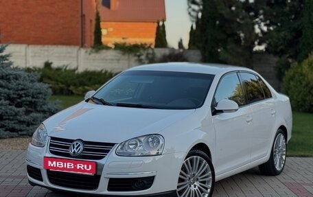 Volkswagen Jetta VI, 2010 год, 830 000 рублей, 4 фотография