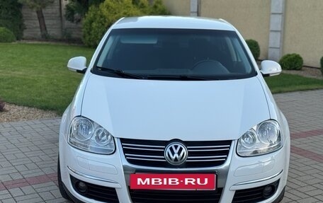 Volkswagen Jetta VI, 2010 год, 830 000 рублей, 7 фотография