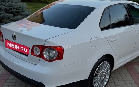 Volkswagen Jetta VI, 2010 год, 830 000 рублей, 9 фотография