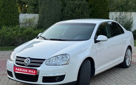 Volkswagen Jetta VI, 2010 год, 830 000 рублей, 11 фотография