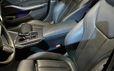 BMW 3 серия, 2019 год, 4 300 000 рублей, 14 фотография