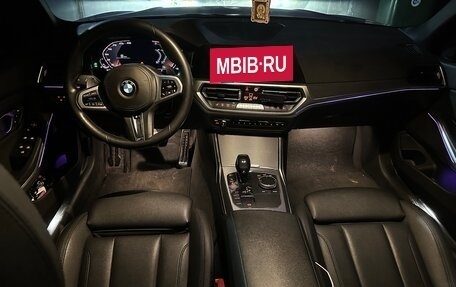 BMW 3 серия, 2019 год, 4 300 000 рублей, 13 фотография