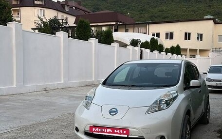 Nissan Leaf I, 2013 год, 930 000 рублей, 3 фотография