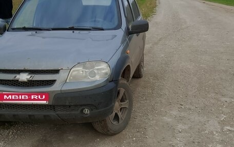 Chevrolet Niva I рестайлинг, 2011 год, 445 000 рублей, 4 фотография