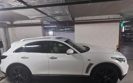 Infiniti FX II, 2009 год, 1 700 000 рублей, 3 фотография