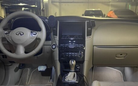 Infiniti FX II, 2009 год, 1 700 000 рублей, 8 фотография