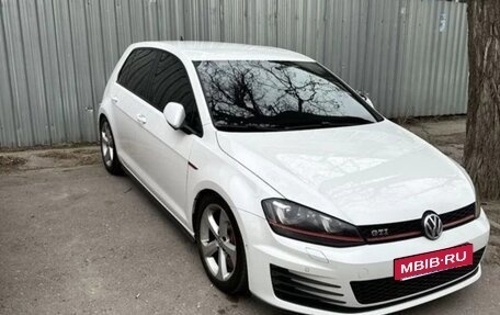 Volkswagen Golf GTI VII, 2013 год, 2 295 000 рублей, 2 фотография
