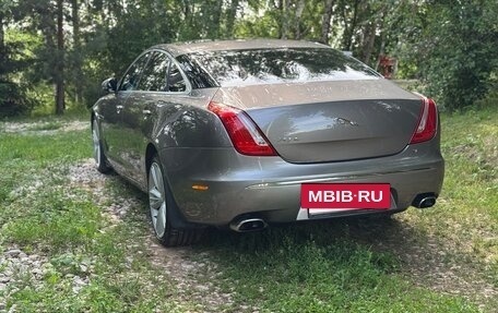 Jaguar XJ IV (X351), 2011 год, 1 640 000 рублей, 8 фотография