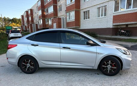 Hyundai Solaris II рестайлинг, 2013 год, 700 000 рублей, 5 фотография