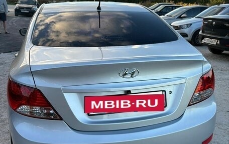 Hyundai Solaris II рестайлинг, 2013 год, 700 000 рублей, 4 фотография