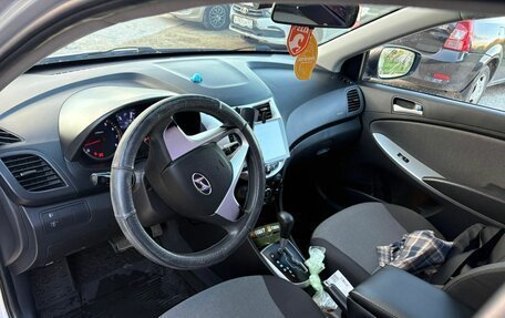 Hyundai Solaris II рестайлинг, 2013 год, 700 000 рублей, 8 фотография