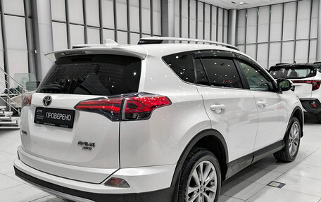 Toyota RAV4, 2015 год, 2 499 000 рублей, 9 фотография