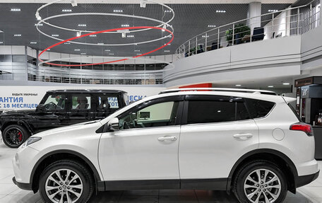 Toyota RAV4, 2015 год, 2 499 000 рублей, 12 фотография