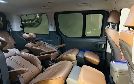 Hyundai Staria, 2023 год, 6 790 000 рублей, 17 фотография