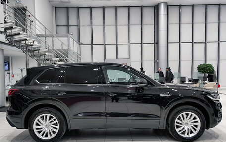 Volkswagen Touareg III, 2019 год, 3 850 000 рублей, 4 фотография