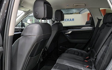 Volkswagen Touareg III, 2019 год, 3 850 000 рублей, 12 фотография