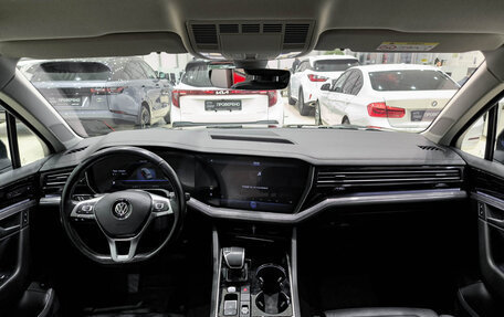 Volkswagen Touareg III, 2019 год, 3 850 000 рублей, 14 фотография