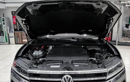 Volkswagen Touareg III, 2019 год, 3 850 000 рублей, 9 фотография