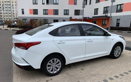Hyundai Solaris II рестайлинг, 2020 год, 1 490 000 рублей, 4 фотография