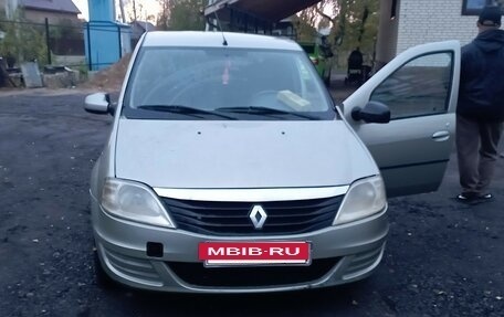 Renault Logan I, 2013 год, 275 000 рублей, 3 фотография