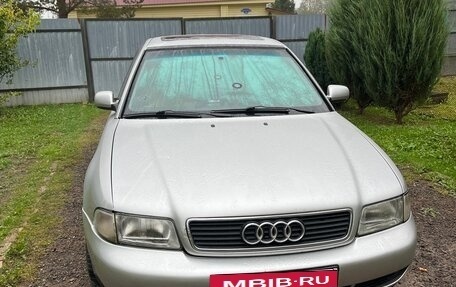 Audi A4, 1997 год, 385 000 рублей, 10 фотография