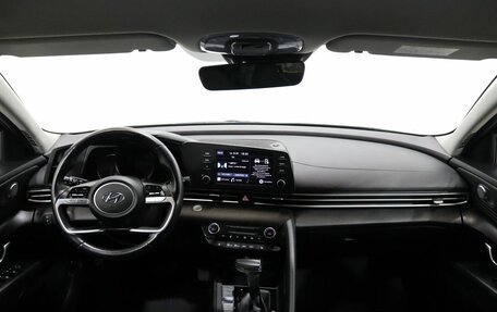 Hyundai Elantra, 2021 год, 2 349 000 рублей, 11 фотография