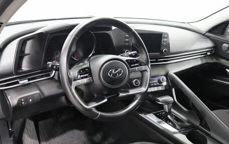 Hyundai Elantra, 2021 год, 2 349 000 рублей, 10 фотография